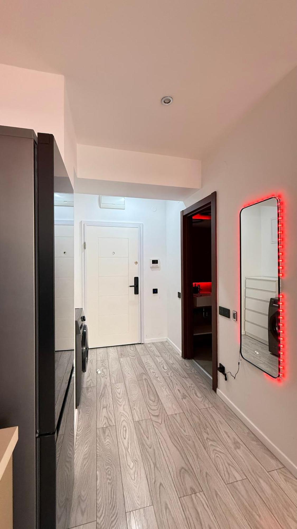 Central Deluxe By Rh Living Bucharest Exterior photo